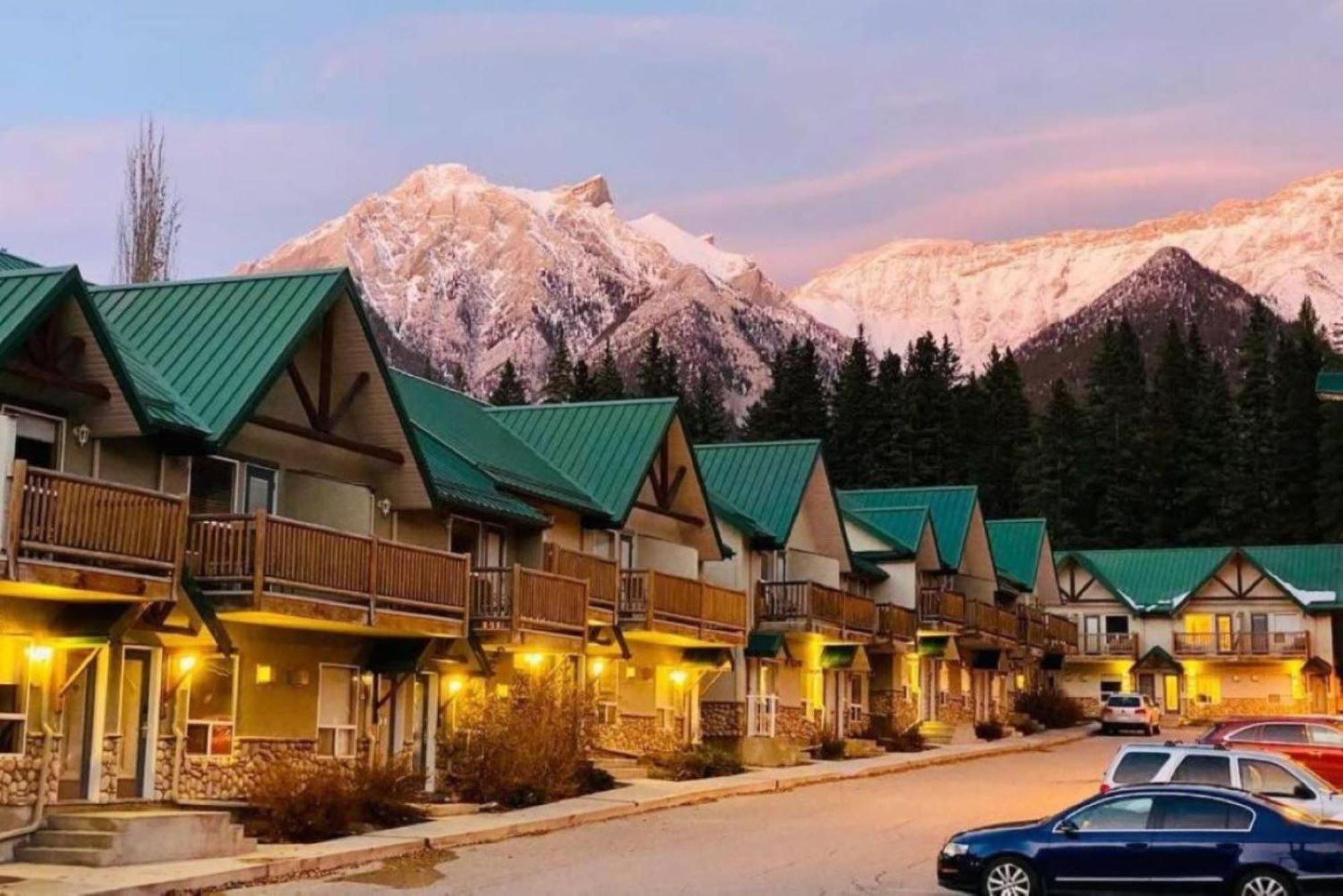 Banff Wood Lodge Canmore Buitenkant foto