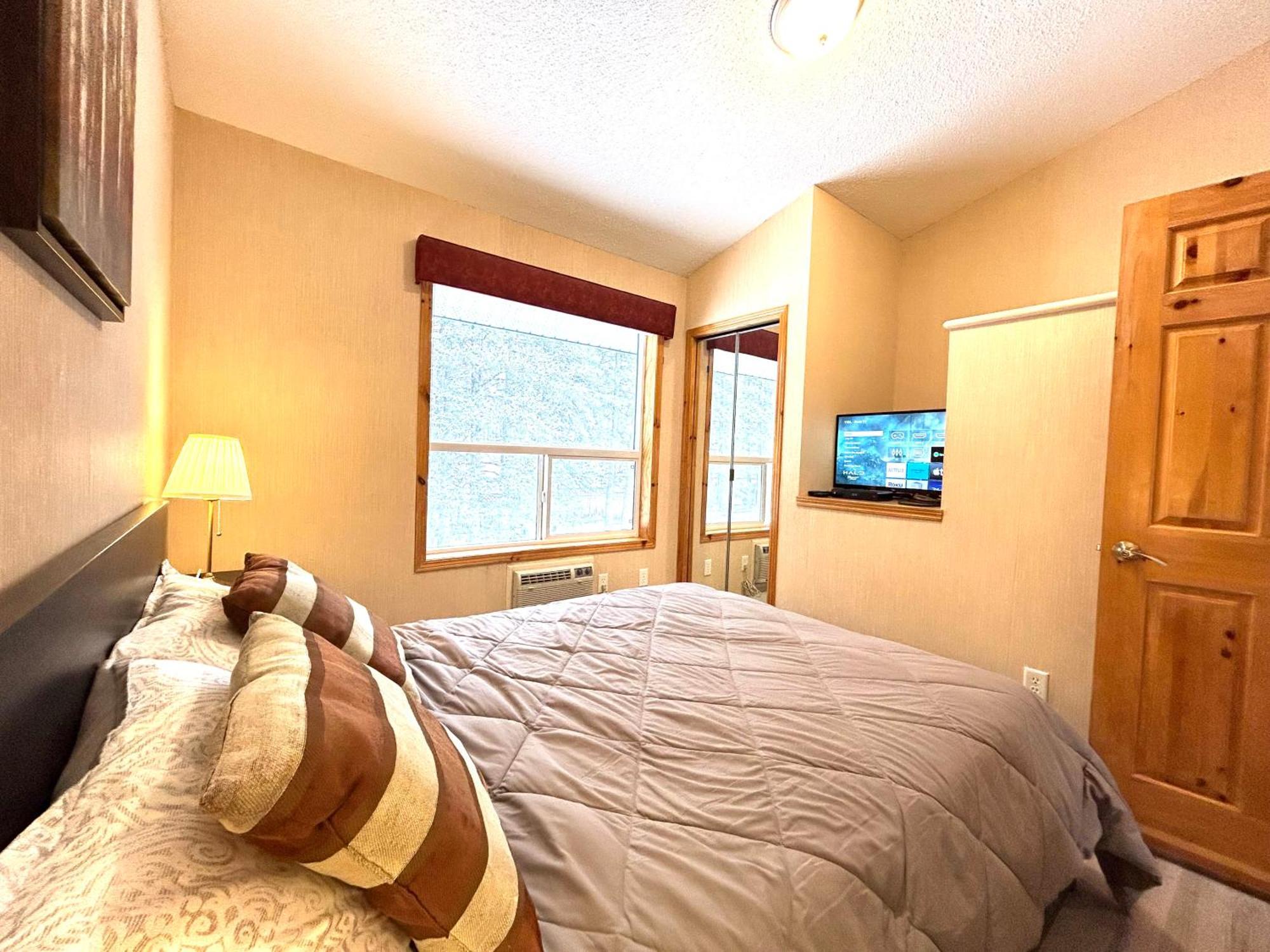 Banff Wood Lodge Canmore Buitenkant foto