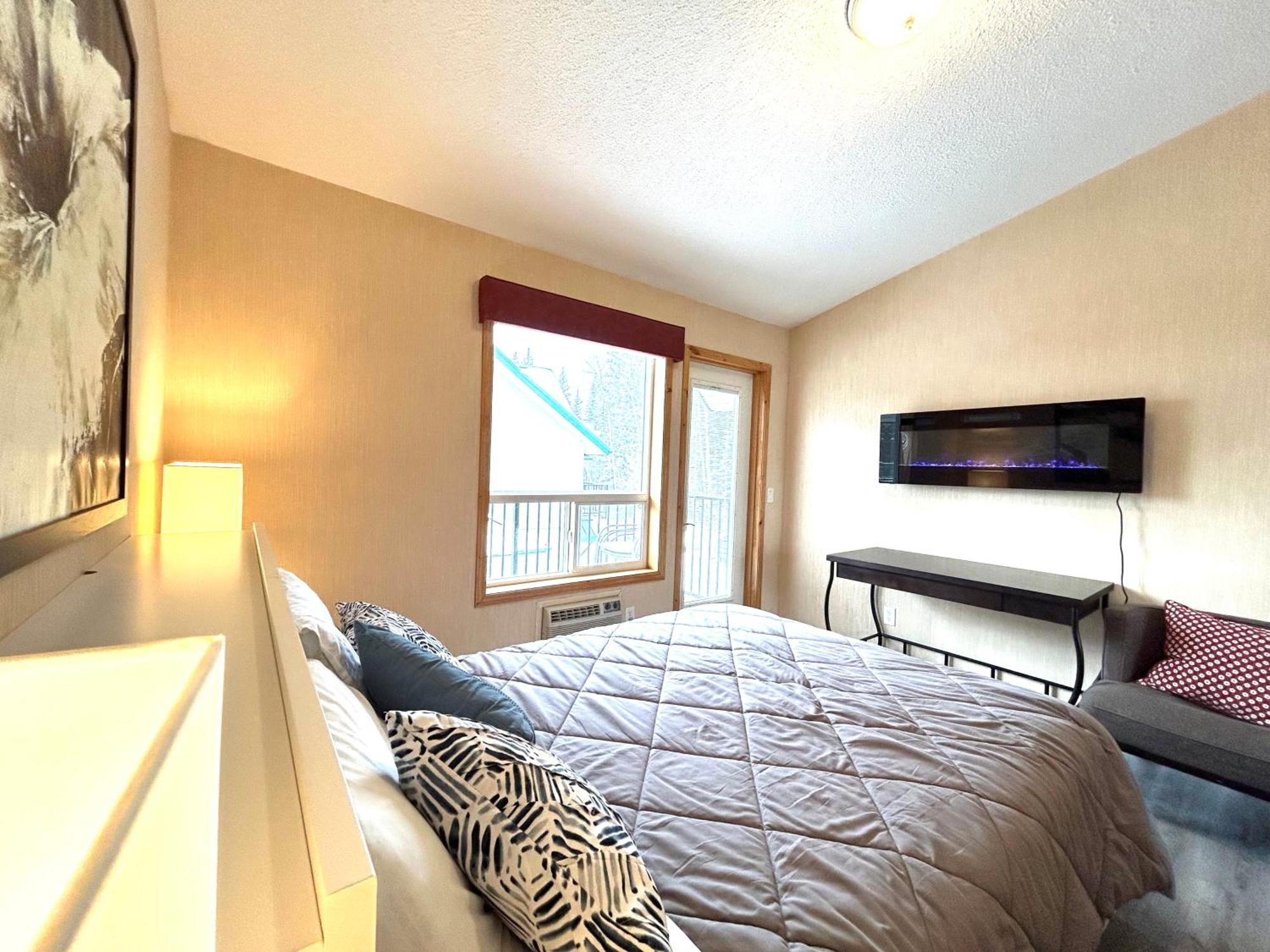 Banff Wood Lodge Canmore Buitenkant foto