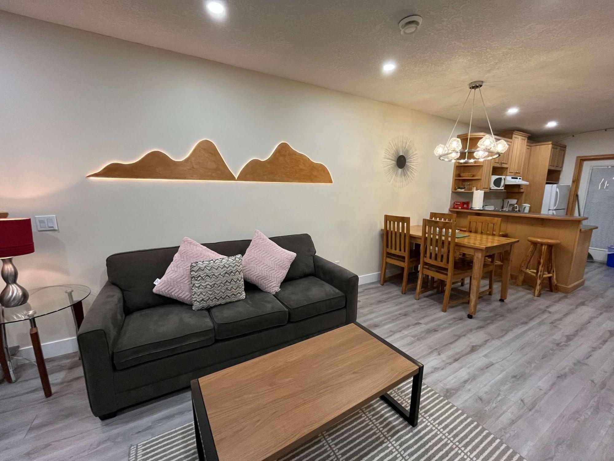 Banff Wood Lodge Canmore Buitenkant foto
