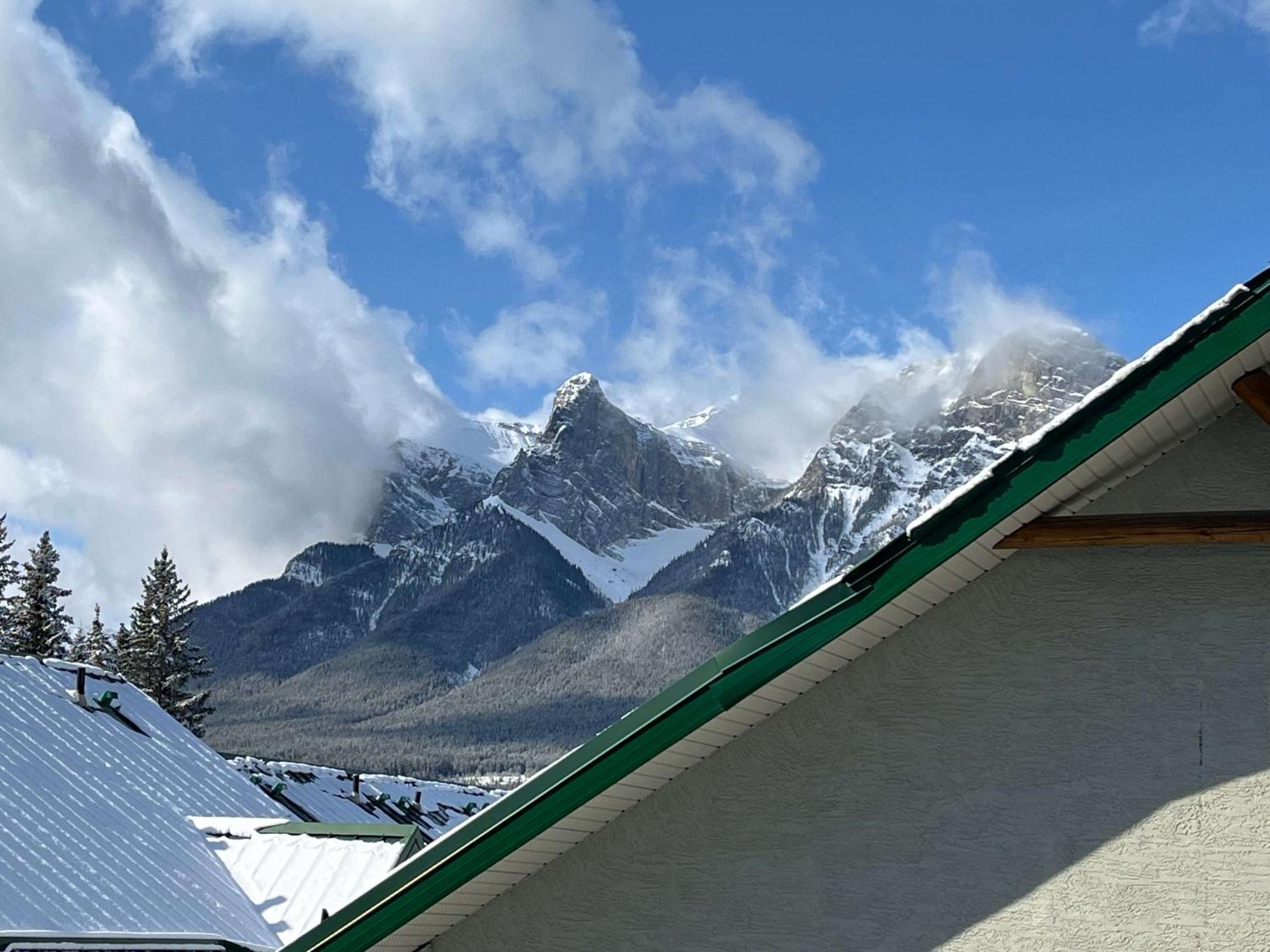 Banff Wood Lodge Canmore Buitenkant foto